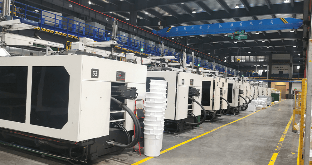 dog house manufacturer